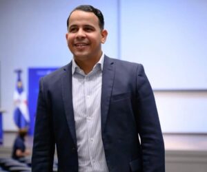 José Luis Ledesma exhorta a jóvenes dominicanos y empresarios a involucrarse en política
