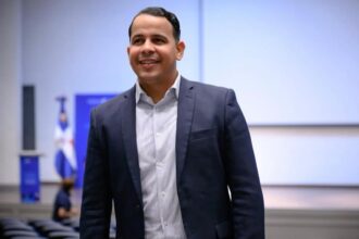 José Luis Ledesma exhorta a jóvenes dominicanos y empresarios a involucrarse en política