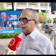 Héctor Acosta: “Carolina es mi presidenta” y respalda su proyecto presidencial para 2028