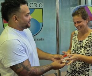Ambientalistas checos recuperan sus documentos reportados como sustraídos en Santo Domingo