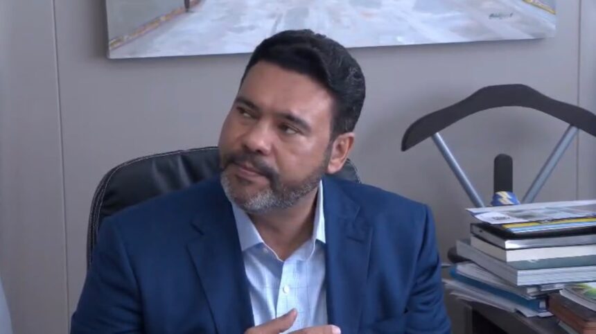 Senador pide diferenciar ejecuciones extrajudiciales de respuestas policiales ante personas armadas