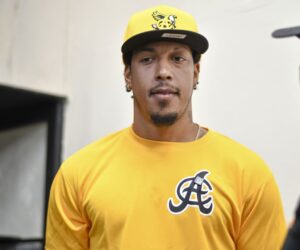 Adalberto Mondesí se integra a los entrenamientos de las Águilas Cibaeñas