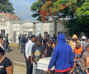 Sepultan a “El Niño” bajo fuerte presencia policial en Santiago