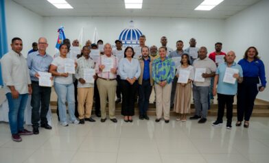 Más de RD$20 millones en bonos benefician a 29 productores para riego y energía fotovoltaica