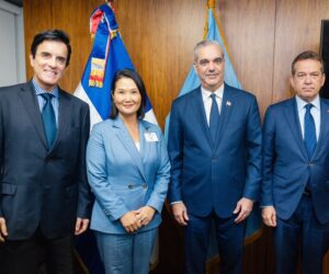 Abinader plantea llevar a nuevos niveles las relaciones entre República Dominicana y Perú tras bilateral con Keiko Fujimori