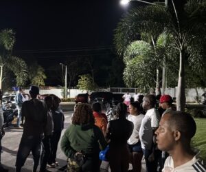 Policía persigue a hombre acusado de matar a otro durante riña en Cotuí