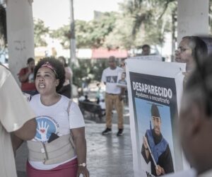 Madre transfirió RD$26,000 por supuesta información sobre su hijo desaparecido