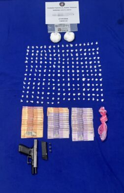 DNCD ocupa 731 gramos de presunta cocaína y una pistola durante operativo en El Factor de Nagua
