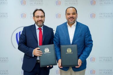 Defensor del Pueblo y UNIR acuerdan programa