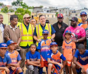 Ministro del MIVED supervisa obras en Los Girasoles y SDN