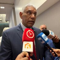 Cónsul sugiere a la JCE identificar debilidades para aumentar votos de dominicanos en el exterior
