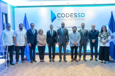 CODESSD recibe a Félix Ulloa y promueve vínculos empresariales con El Salvador