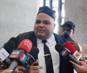 Phillips Michael niega haber orquestado robo en vivienda de Julián Oro Duro, afirma su abogado