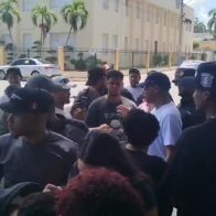 Santiago Matías "Alofoke" y Dominicanos Primero recolectan firmas en Dajabón