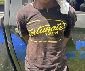 Mujer muere horas después de presunta agresión de su pareja en Chirino, Monte Plata