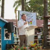 Ministro de Agricultura anuncia entrega de 20 mil pacas de alimento para enfrentar sequía en la ganadería del Norte