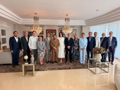 Yossi Abadi ofrece almuerzo en honor al vicepresidente de El Salvador, Félix Ulloa