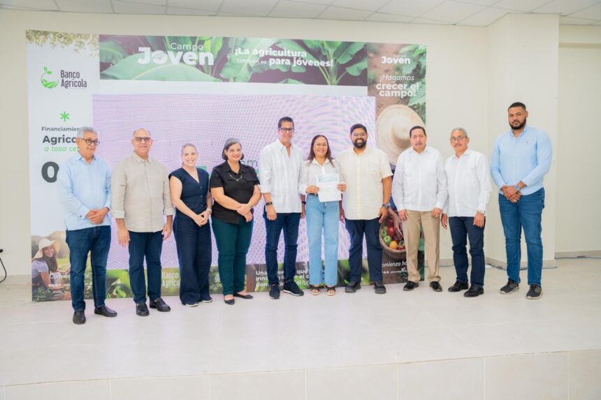 Campo Joven lleva casi RD$3 millones a tasa cero a jóvenes productores de Hato Mayor