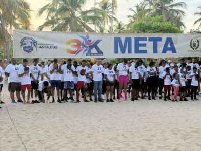 Víctor Dume y la Fundación Rincón reafirman apoyo al deporte y la salud en Las Galeras