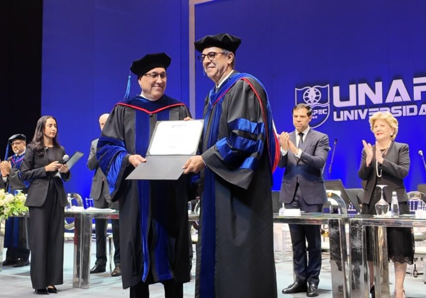 Unapec otorga Doctorado Honoris Causa al escritor y poeta José Mármol