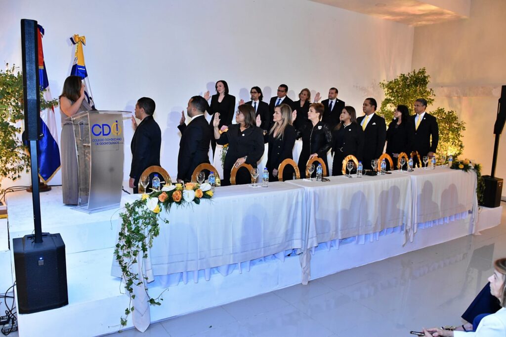 Juramentan directiva del Colegio Dominicano de Odontología para el período 2026-2027