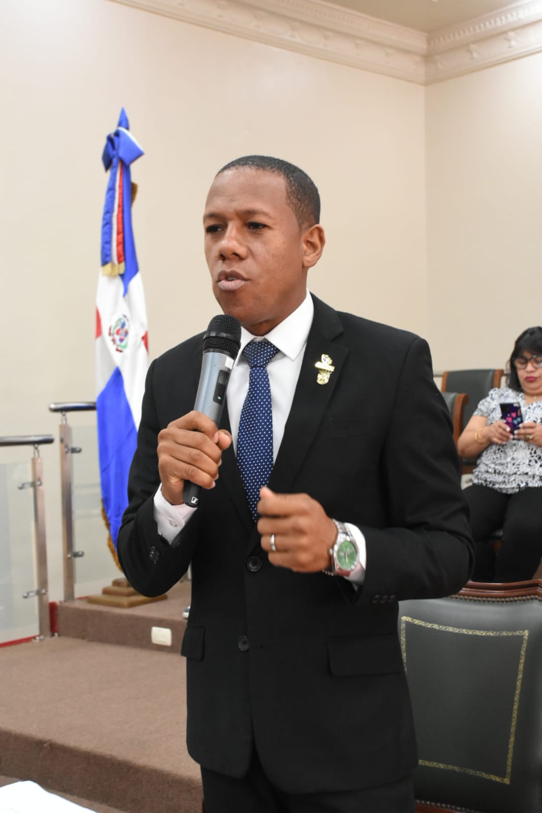 Regidor Wilkin Martínez exige mayor conciencia y freno al abandono de mascotas en el Distrito Nacional