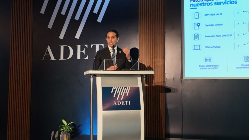 ADETI reconoce avances y transformación digital del Registro Inmobiliario