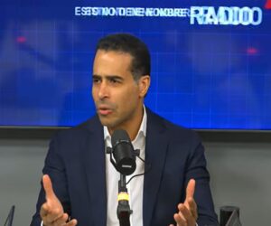 PLD suspende consulta de aspirantes y mantiene abierto el pulso por la candidatura de 2028