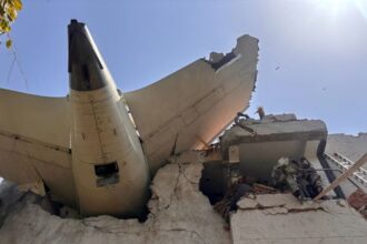 Confirmaron el positivo por drogas del piloto de Air India del vuelo que perdió altitud y dejó 24 heridos