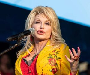 California homenajeará a Dolly Parton con un día oficial cada 25 de septiembre