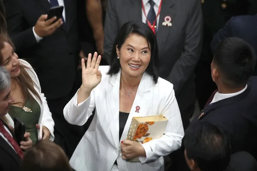 Aprobación de Keiko Fujimori cae 18 puntos en Perú