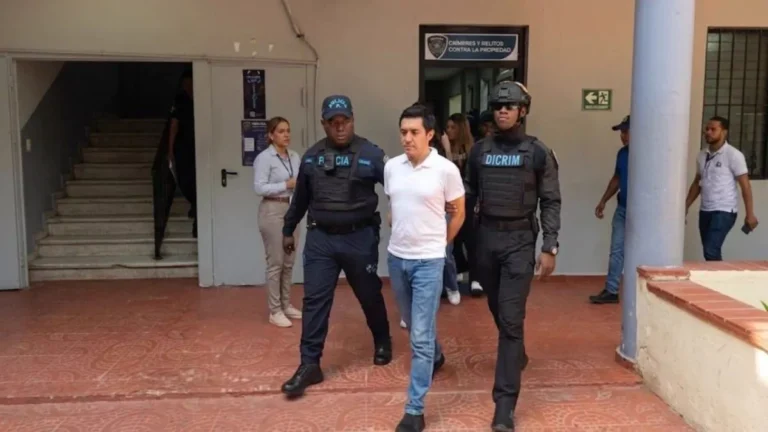 Prisión preventiva para tres colombianos acusados de sedar y robar a sus víctimas