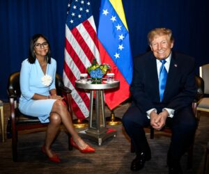 Trump y Delcy Rodríguez sellan su alianza con un encuentro inédito en Nueva York