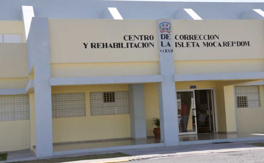Riña dentro de cárcel de Moca deja un interno muerto a causa de varias estocadas