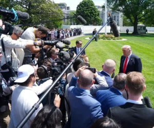 Casa Blanca impide acceso a periodistas de CNN, MS NOW y Politico tras veto de Trump