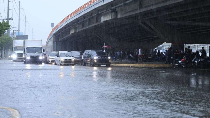 Vaguada provocará aguaceros, tormentas eléctricas y ráfagas de viento este martes