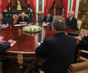 Witkoff y Kushner llevarán a Kyiv la iniciativa de paz de EE.UU. tras reunirse con Putin en Moscú