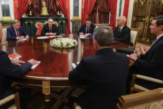 Witkoff y Kushner llevarán a Kyiv la iniciativa de paz de EE.UU. tras reunirse con Putin en Moscú