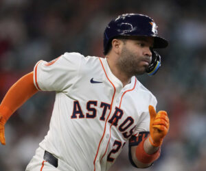 José Altuve alcanza los 2,500 hits