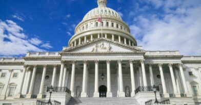 Demócratas del Senado frenan la ley de cripto por las inversiones de Trump en el sector