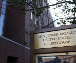 Un tribunal de apelaciones rechaza la política de deportación a terceros países de Trump