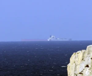 EE.UU. destruye cinco petroleros iraníes en respuesta a ataque contra buque de guerra
