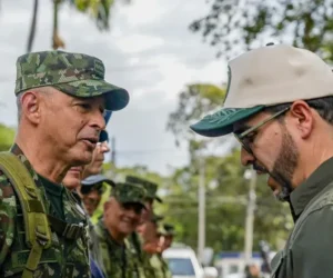 Detienen a un francotirador del ELN por planificar un atentado contra De la Espriella