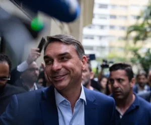 El partido de Lula pide investigar una posible financiación extranjera a Flávio Bolsonaro