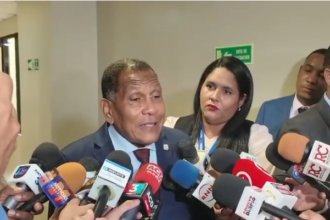 Legisladores advierten golpe al comercio fronterizo por restricciones de Haití y piden diálogo.