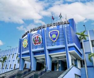 Policía detiene a tres personas y recupera RD$116,600 en Barahona