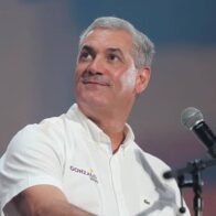 Gonzalo Castillo protagoniza curioso momento durante acto político del PLD