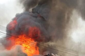 Incendio consume tres viviendas en La Ciénaga