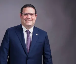 Yayo Sanz Lovatón destaca unidad y servicio a la gente como retos del PRM