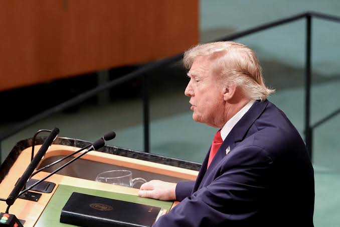 Trump acusa a México de ser “epicentro” del narcotráfico y exige medidas contra los carteles